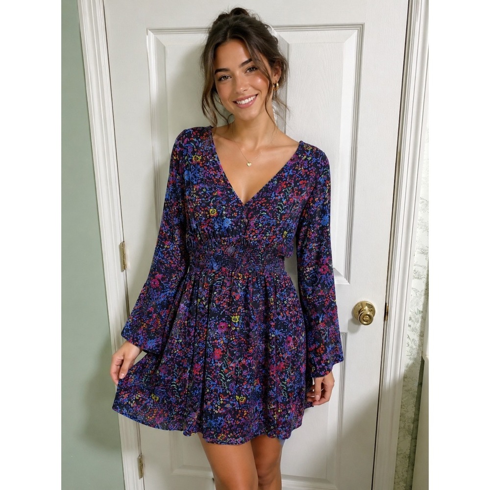 Republic Floral Bell Sleeve Dress Women's Medium V Neck Smocked Waist Boho Mini